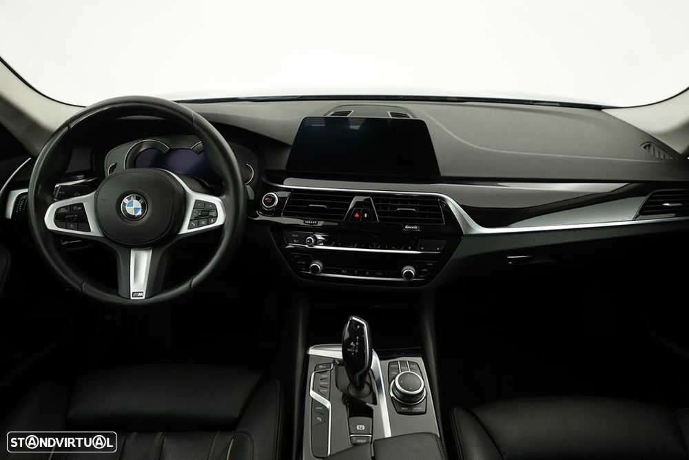 BMW 530 e Line Luxury - 7