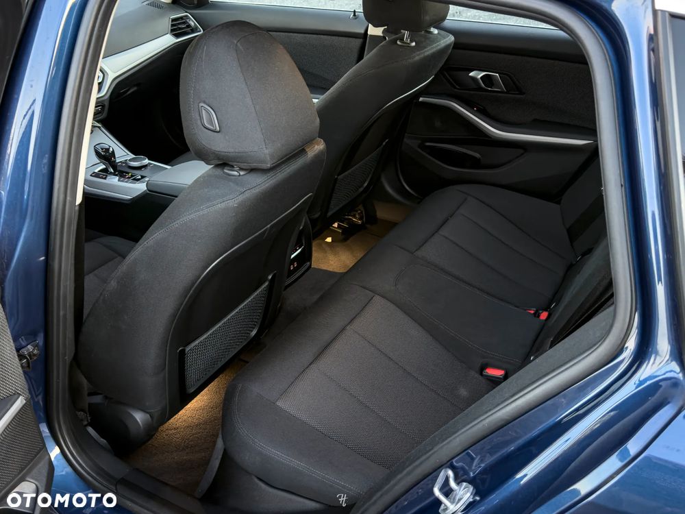 BMW Seria 3 330e Advantage sport - 34