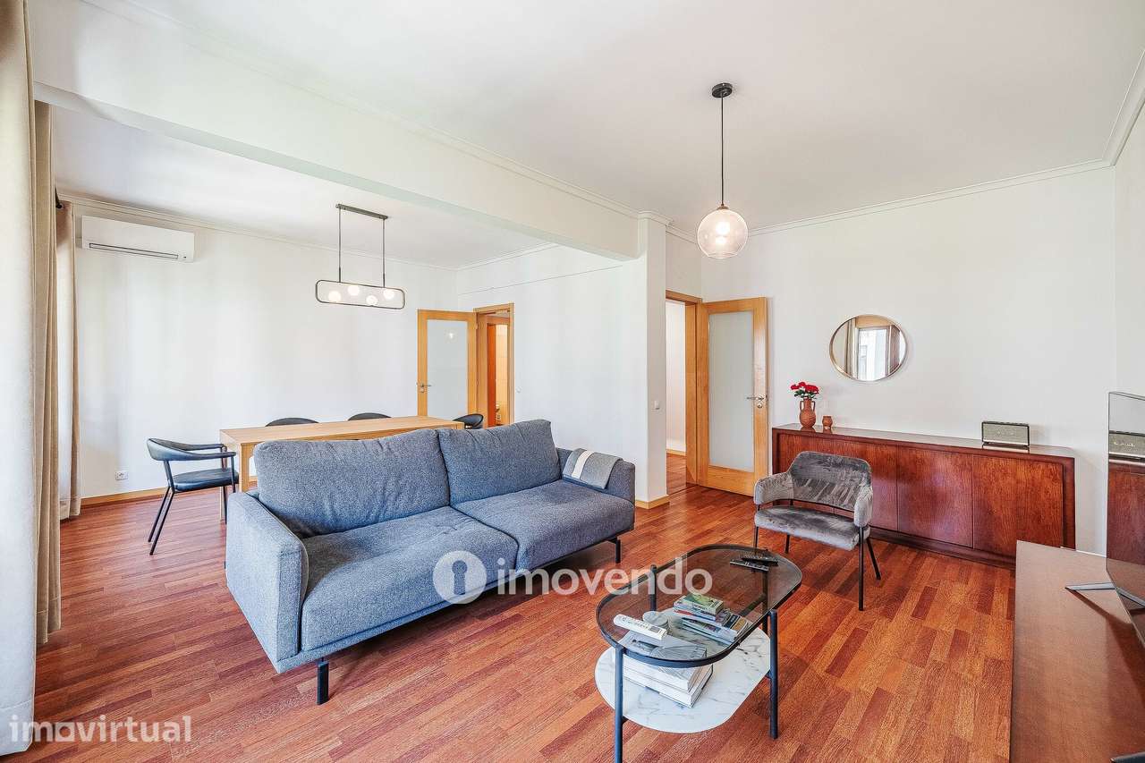 Apartamento T3 exclusivo, na icónica Avenida Visconde de Valmor - Grande imagem: 5/58
