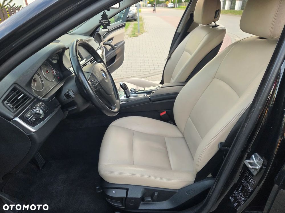 BMW Seria 5 520d - 22