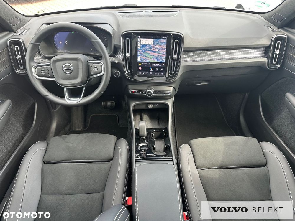 Volvo XC 40 B4 B DKG Ultra Dark - 12