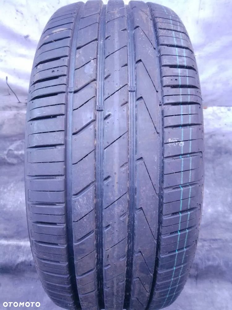 Hankook Ventus S1 EVO2 245/45 R19 98W 2024 - 1