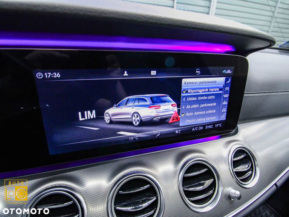 Mercedes-Benz Klasa E 220 d 4-Matic Business Edition 9G-TRONIC - 26