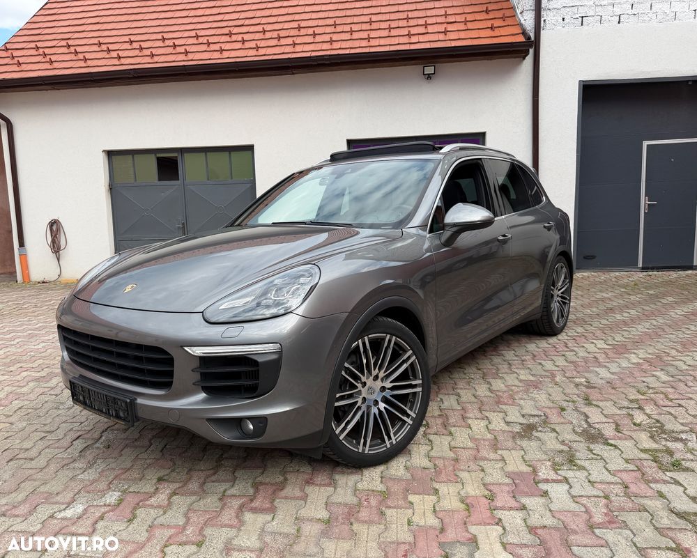 Porsche Cayenne Platinum Edition - 15
