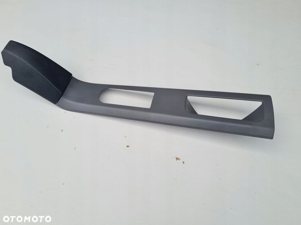 VW T5 MULTIVAN tapicerka osłona boczka lewy przód SZARY 7H5868087 - 1