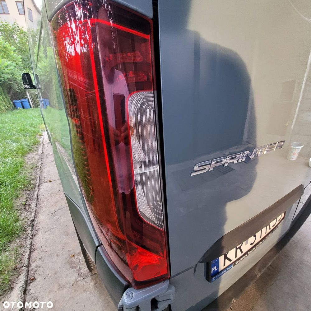 Mercedes-Benz Sprinter - 5