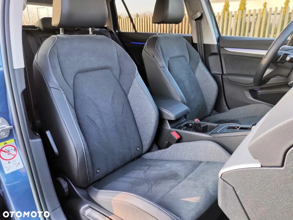Volkswagen Golf - 21
