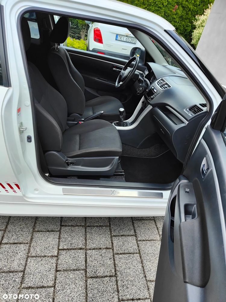 Suzuki Swift 1.2 X-ITE - 24
