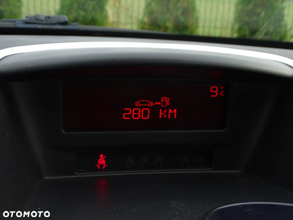 Peugeot 207 1.4 Trendy - 14