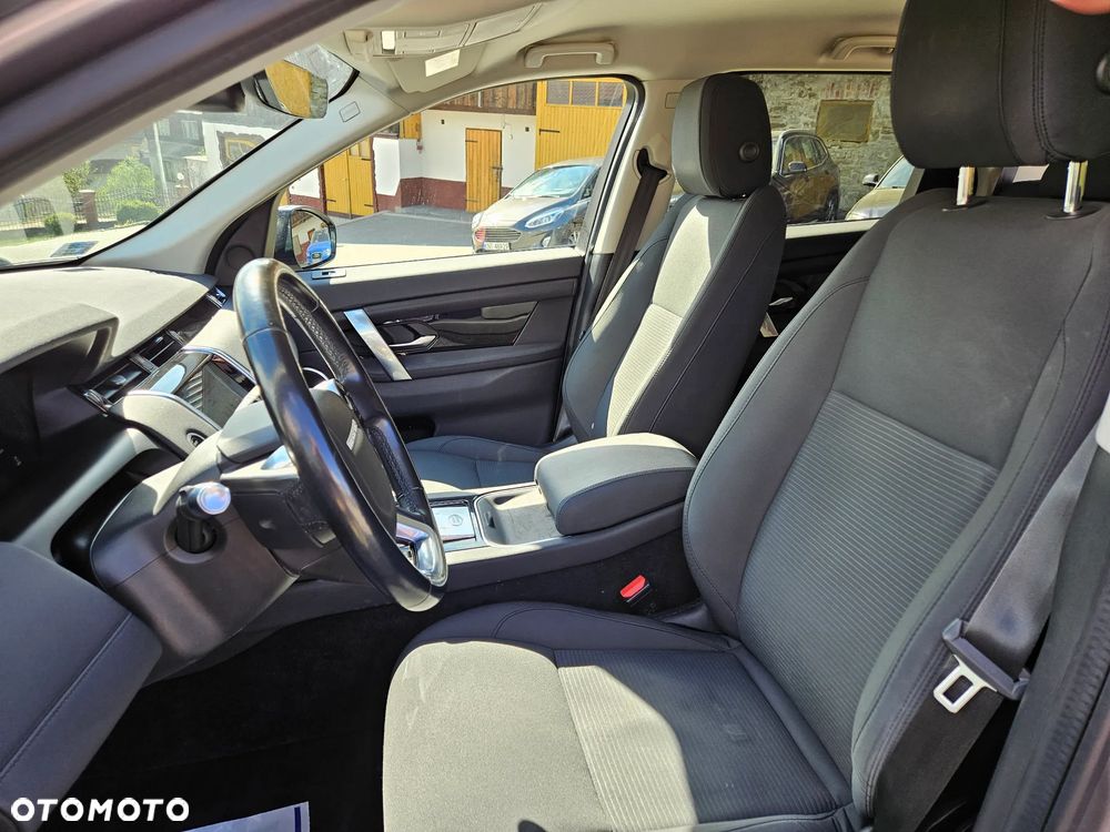 Land Rover Discovery Sport 2.0 D150 - 11