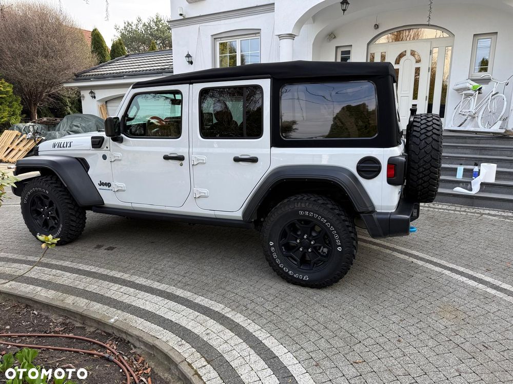 Jeep Wrangler - 13