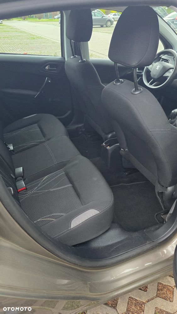 Peugeot 208 PureTech 82 Active - 9