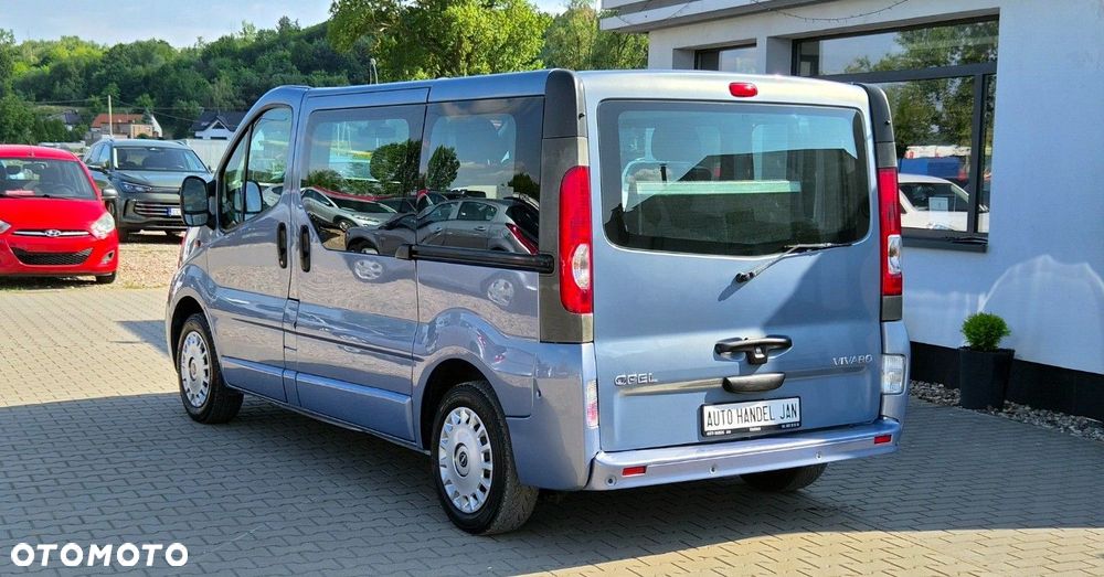 Opel Vivaro - 5