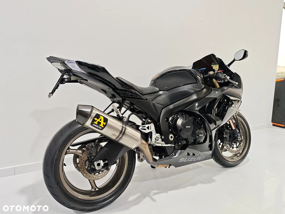 Suzuki GSX-R - 7