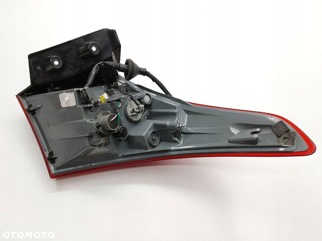 LAMPA LEWA TYŁ HYUNDAI I30 II HB 92401-A50 - 5