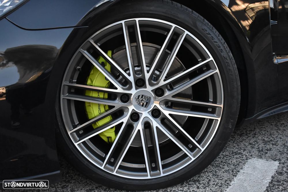 Porsche Panamera Sport Turismo 4 E-Hybrid Platinum Edition - 19