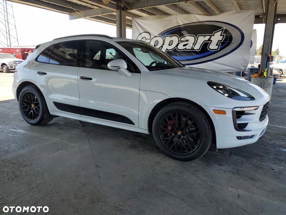 Porsche Macan GTS - 4