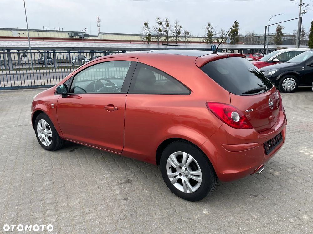 Opel Corsa 1.4 16V Color Edition - 21