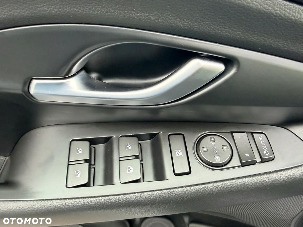 Hyundai i30 1.0 T-GDI Modern - 13