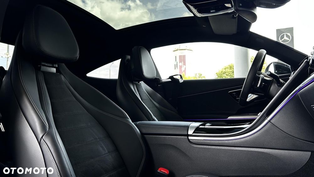 Mercedes-Benz CLE 300 4Matic 9G-TRONIC Edition AMG Line - 25