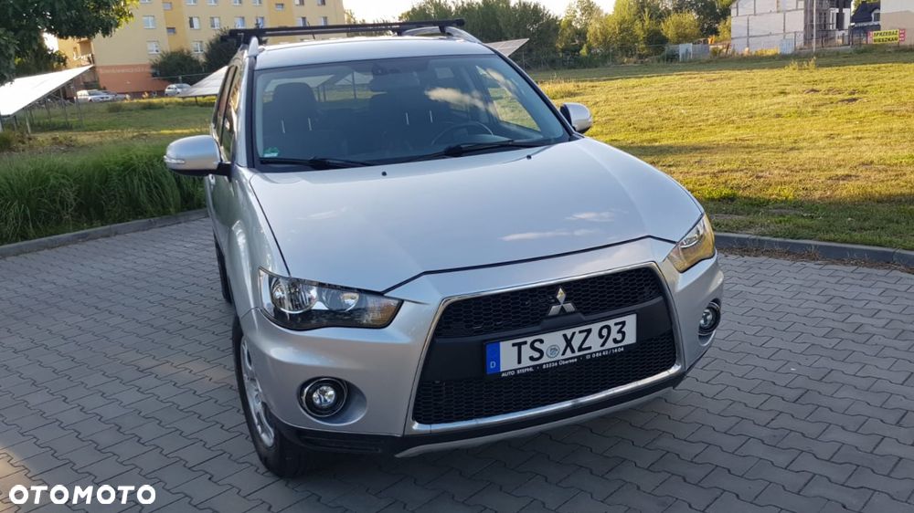 Mitsubishi Outlander 2.0 2WD Invite - 2