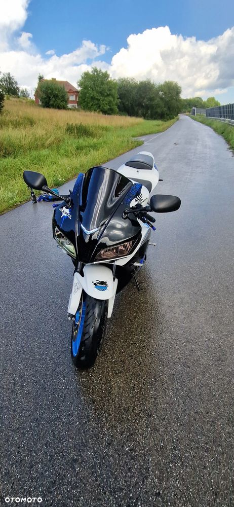 Honda CBR - 9