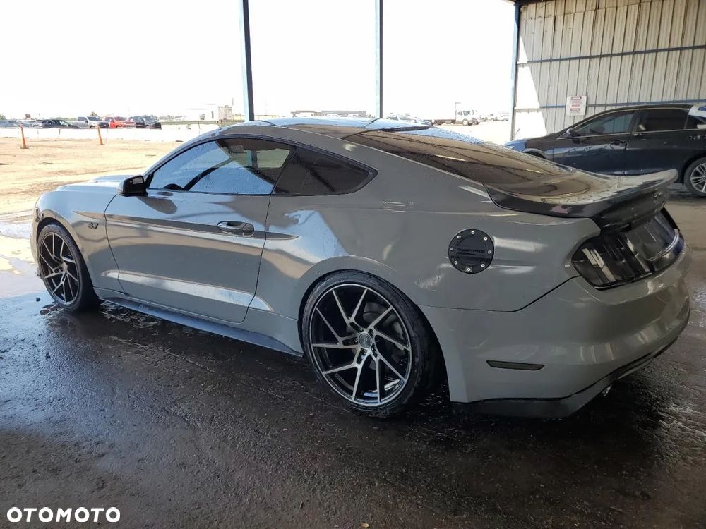 Ford Mustang 3.7 V6 - 3