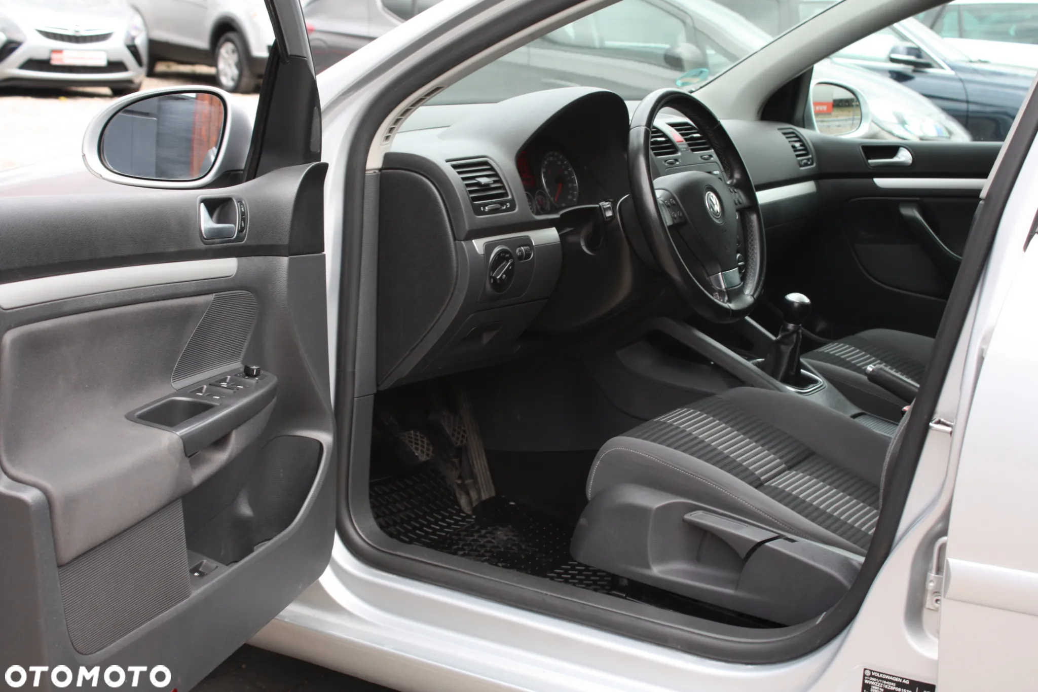 Volkswagen Golf 1.9 TDI Comfortline - 6