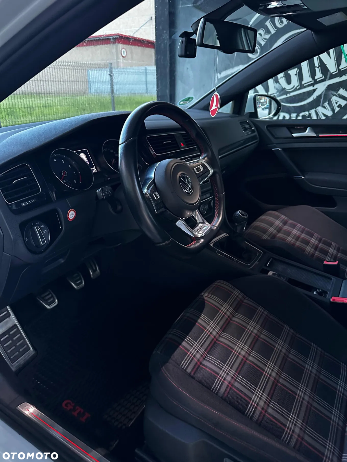 Volkswagen Golf VII 2.0 TSI BMT GTI - 6