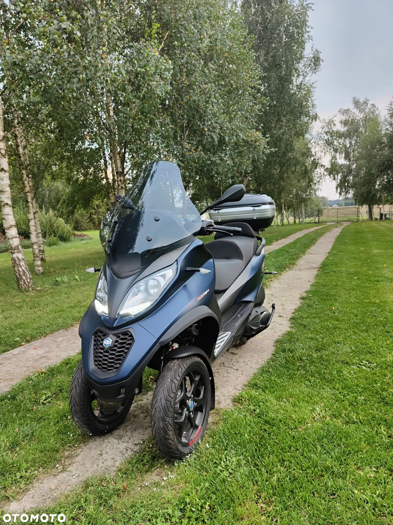 Piaggio MP-3 - 4