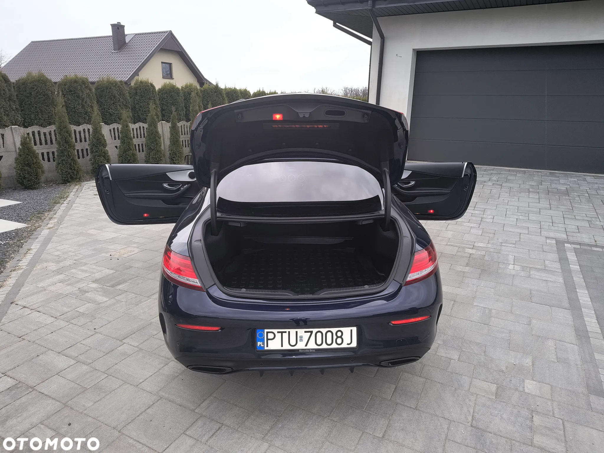 Mercedes-Benz Klasa C 220 d Coupe 9G-TRONIC AMG Line - 23