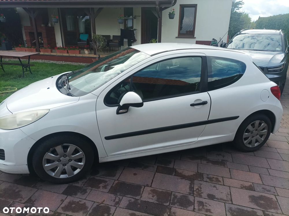 Peugeot 207 1.4 HDi Presence - 5