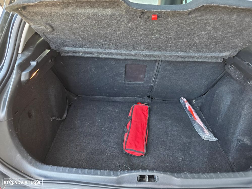 Peugeot 308 1.6 e-HDi Sportium CVM6 - 23