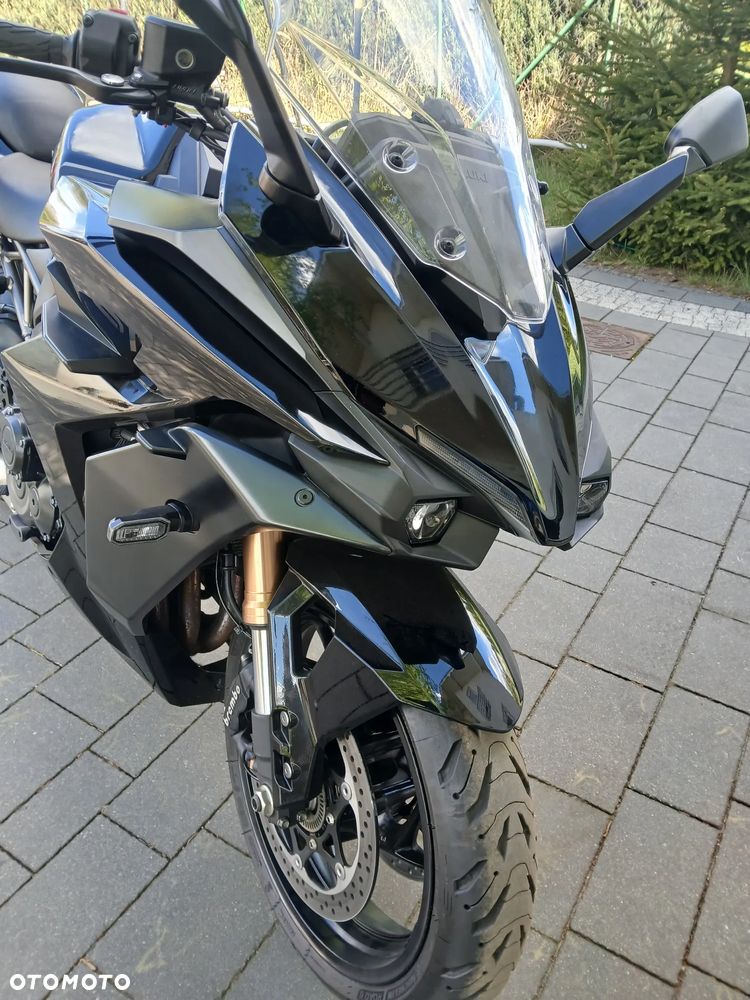Suzuki GSX 1000 - 2