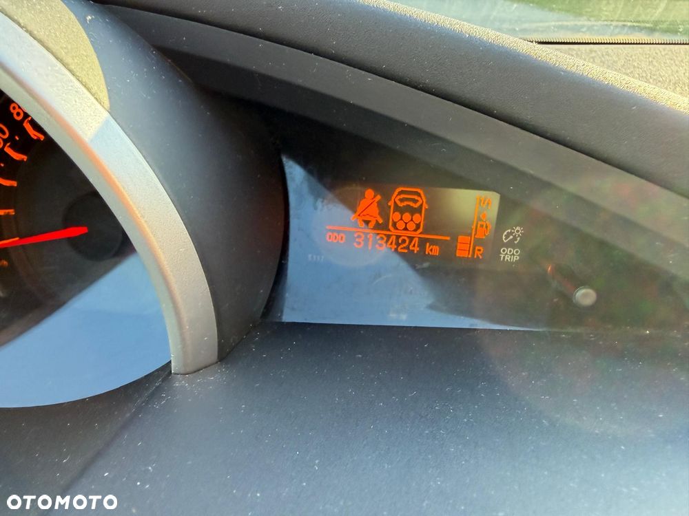 Toyota Verso 2.0 D-4D Sol plus - 19