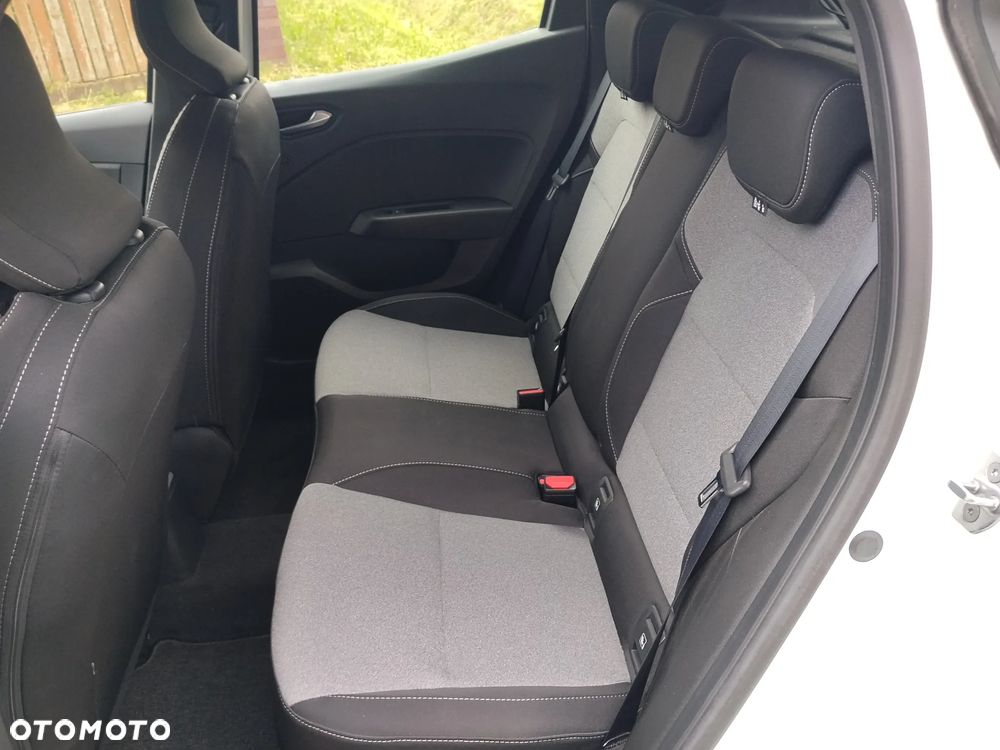 Renault Clio TCe 90 TECHNO - 24