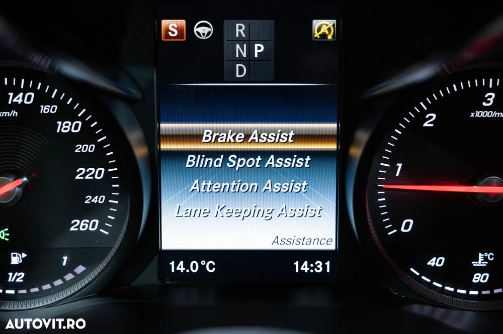Mercedes-Benz GLC Coupe 250 d 4Matic 9G-TRONIC AMG Line - 33