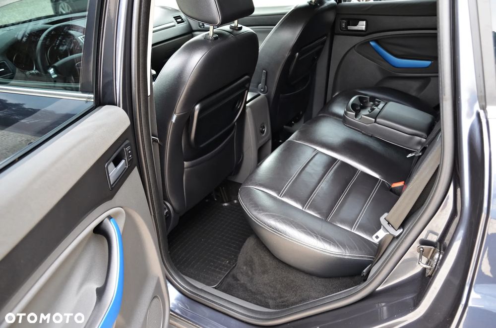 Ford Kuga 2.5 4x4 Trend - 31