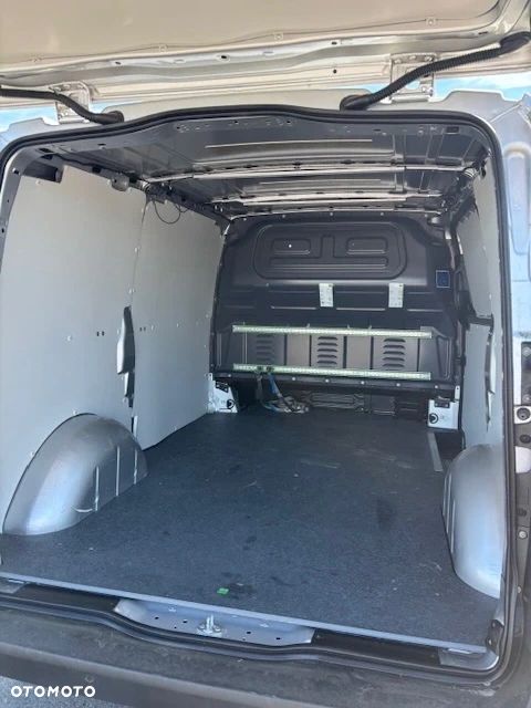 Mercedes-Benz VITO - 7