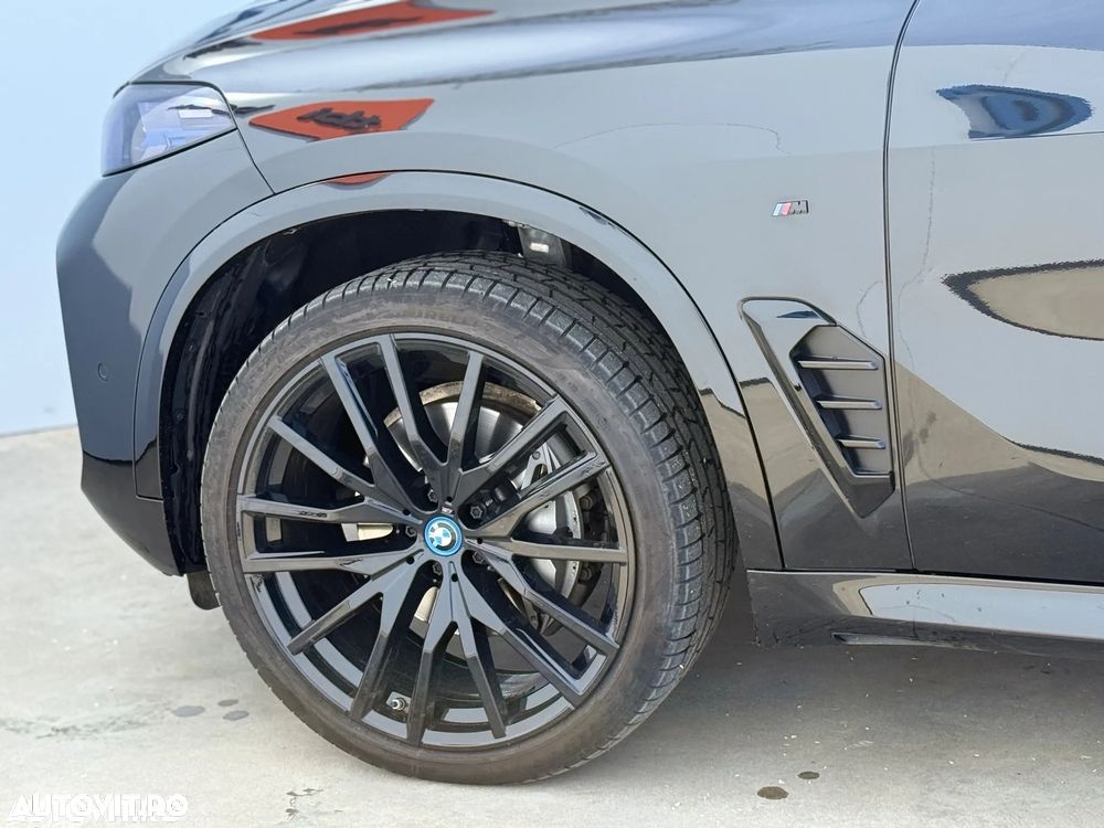 BMW X5 xDrive30d - 33