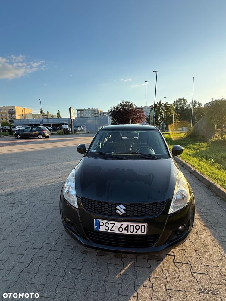 Suzuki Swift - 3