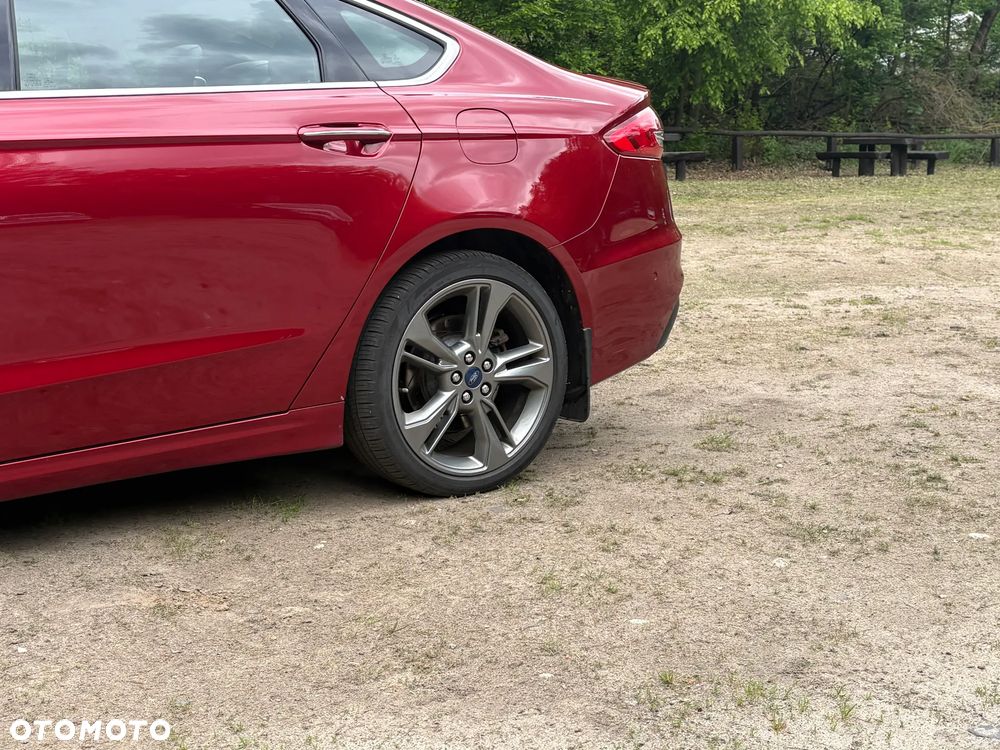 Ford Fusion - 8