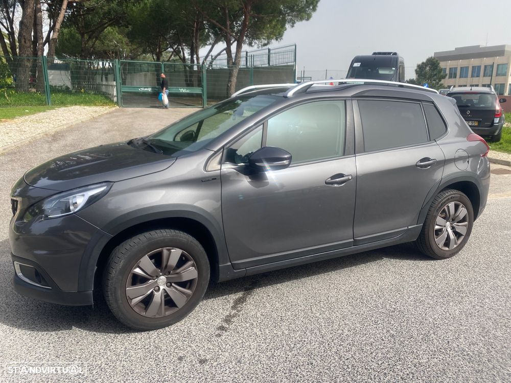 Peugeot 2008 1.2 PureTech Style - 1
