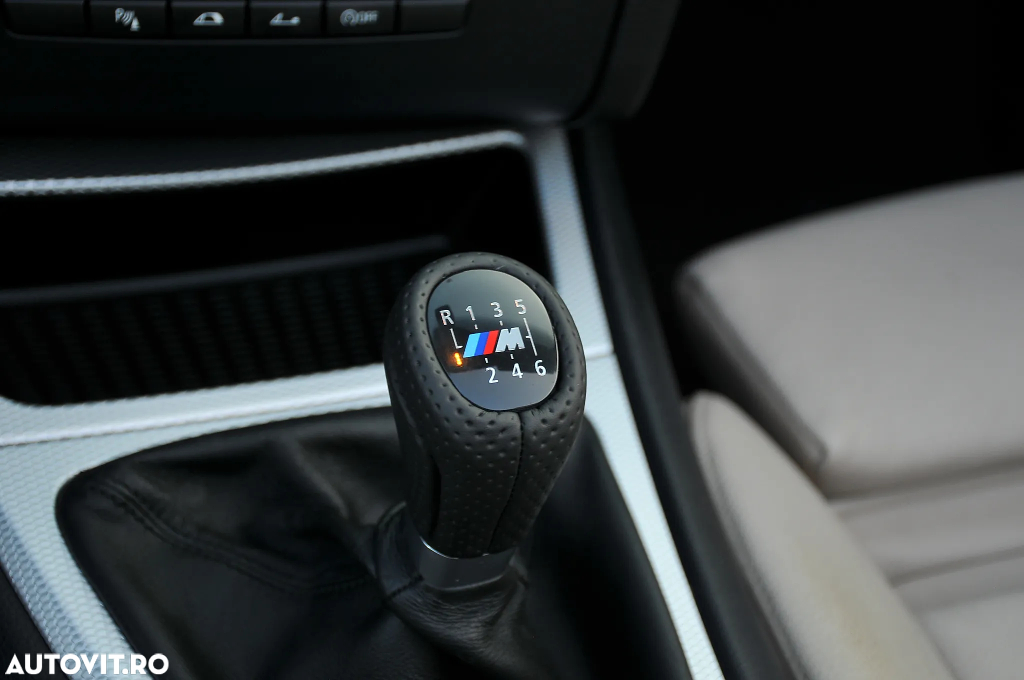 BMW Seria 1 120d - 29