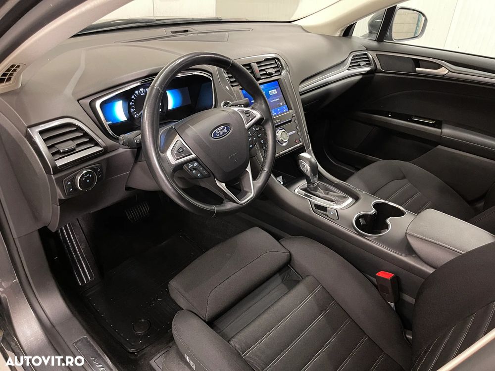 Ford Mondeo 2.0 HEV Titanium - 6
