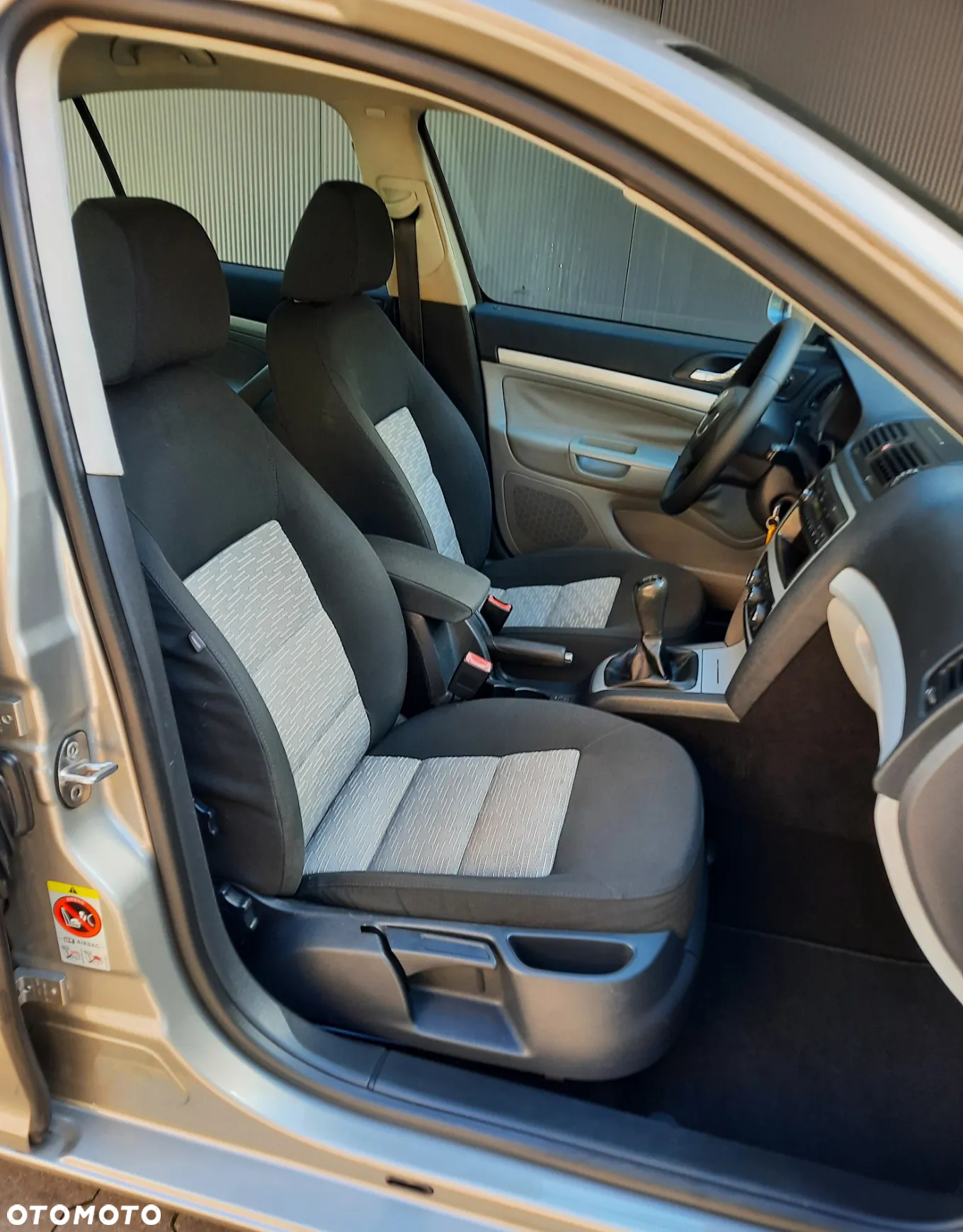 Skoda Octavia 1.6 Ambiente EU5 - 10