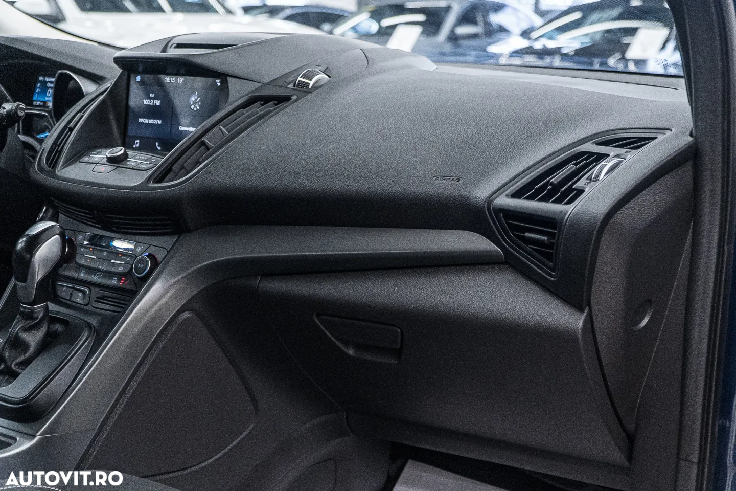 Ford Kuga 2.0 TDCi 4WD Powershift Titanium - 26