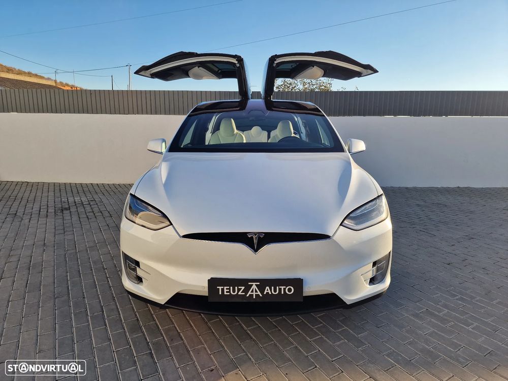 Tesla Model X 100D - 24