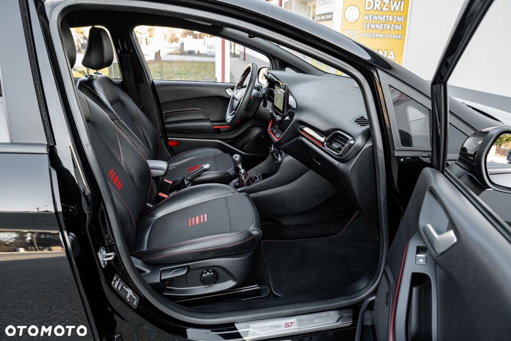 Ford Fiesta 1.0 EcoBoost ST-Line Red ASS - 23