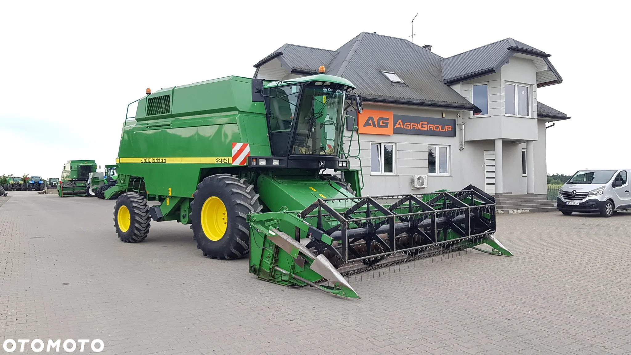 John Deere 2254 - 40